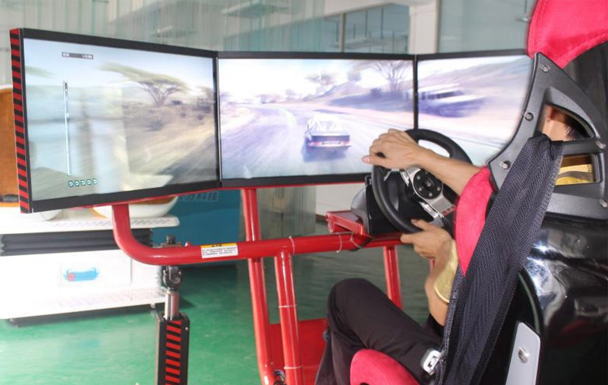 巨幕影院F1三屏实感模拟赛车